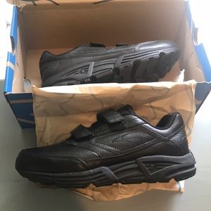 Brooks Addiction Walker V-Strap